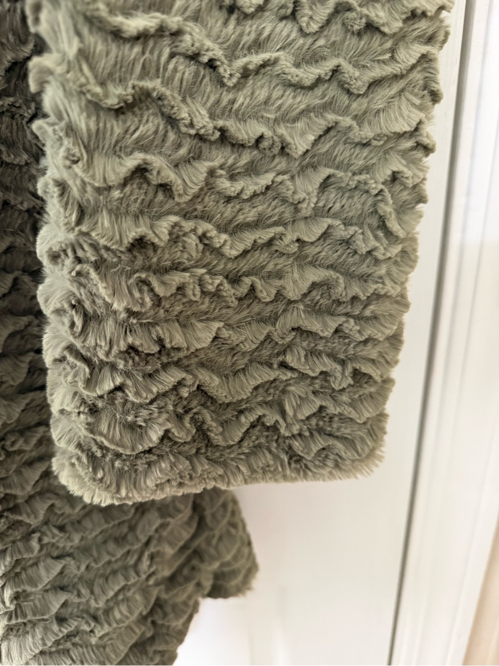 Patagonia Pelage Fleece Jacket High Pile Faux Fur Olive Green M - Picture 10 of 15